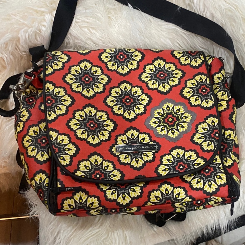 😻😻Petunia Pickle Bottom Diaper Bag